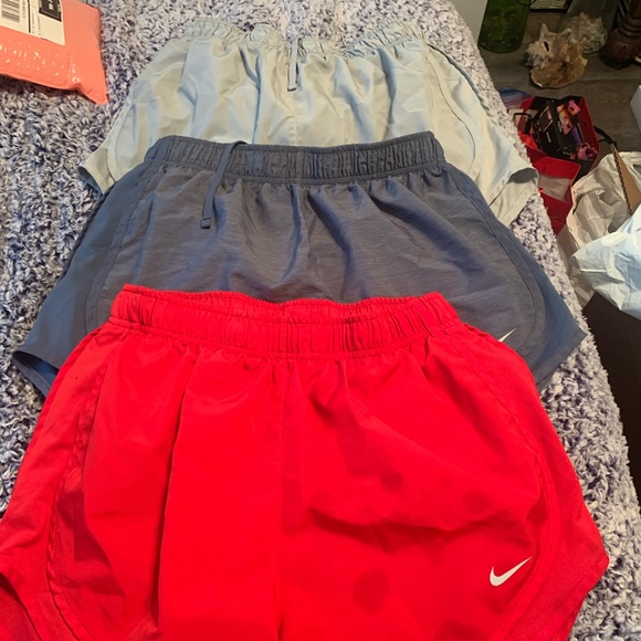 Nike Pants - Nike dri fit shorts